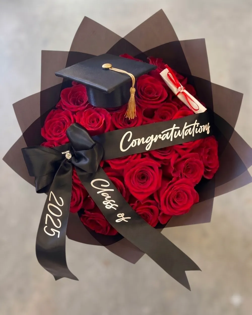 Ramo Midnight Graduate de FLORIA para graduación